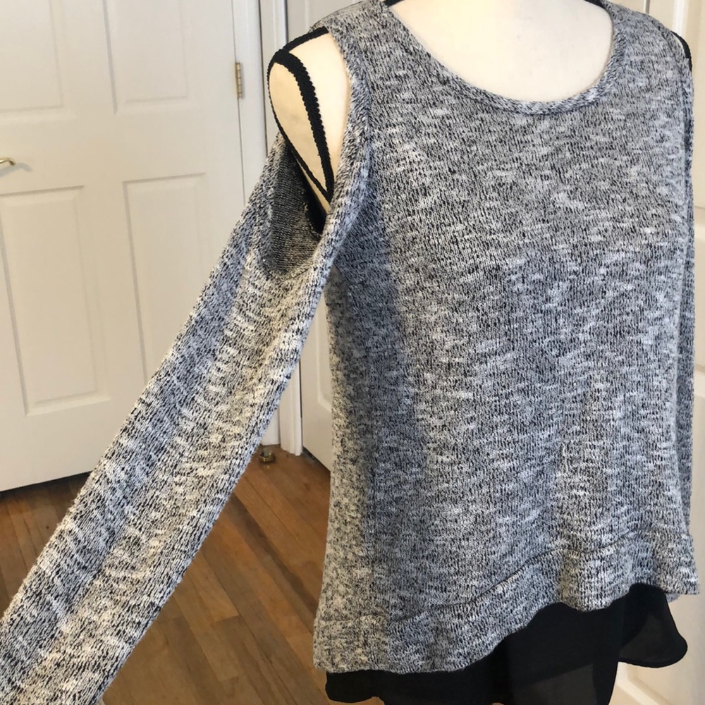 BAR III Sweater - Picture 2 of 6